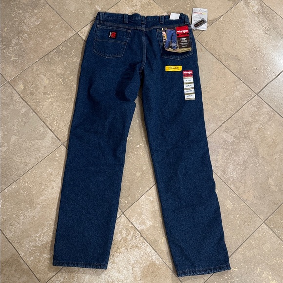 Wrangler Riggs Technical Jeans - Picture 2 of 8